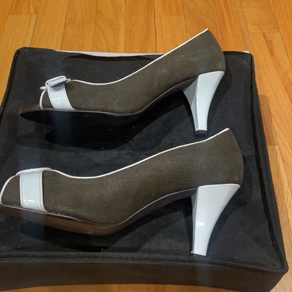 Brown and White Peep Toe Heels - Picture 7 of 9